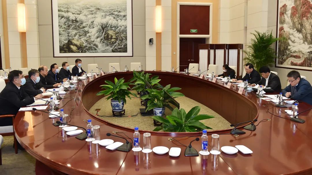 央企党史学习教育第二指导组到中国石油调研并座谈