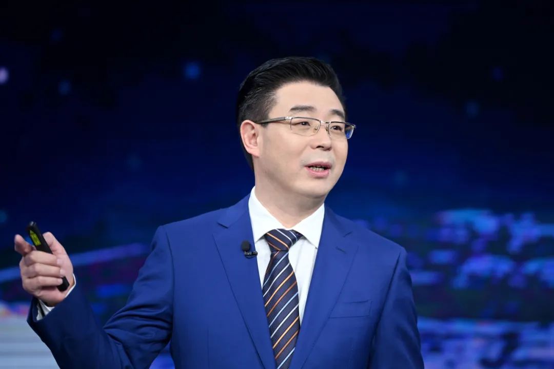 我校杰出校友邹才能院士在央视开讲啦！