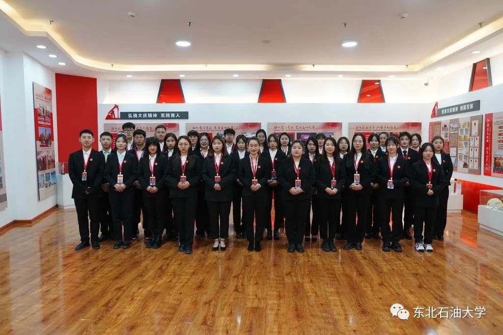 【“学史力行我先行”系列报道】讲好铁人故事 传承大庆精神——记大庆精神宣讲团