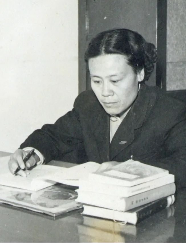 她们，和她们的石大故事~