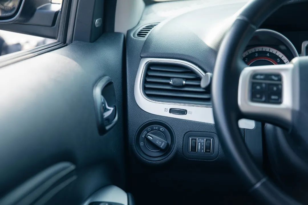 人“潮”惹人爱，车“潮”遭人嫌