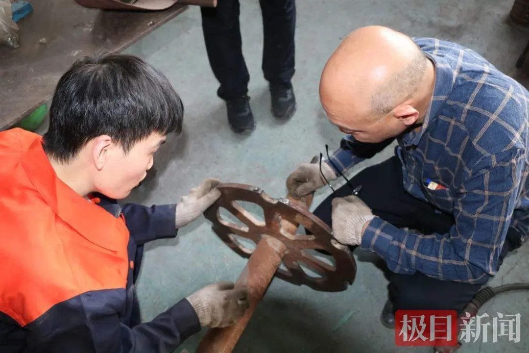 【媒体看长大】为“新疆棉”科研攻关四年，长大学生团队获挑战杯特等奖