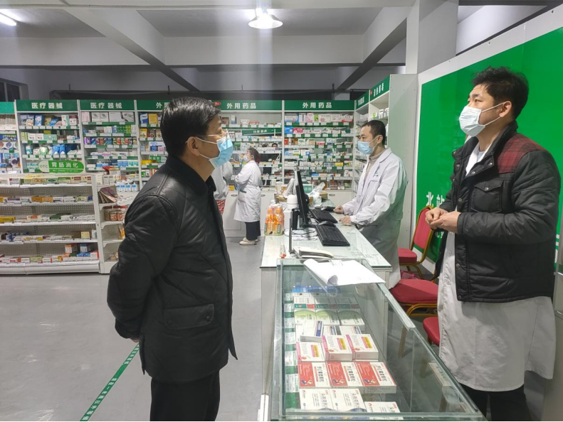 全覆盖监督 全方位检查 辽宁石油化工大学扎实筑牢疫情防控的校园“防疫墙”