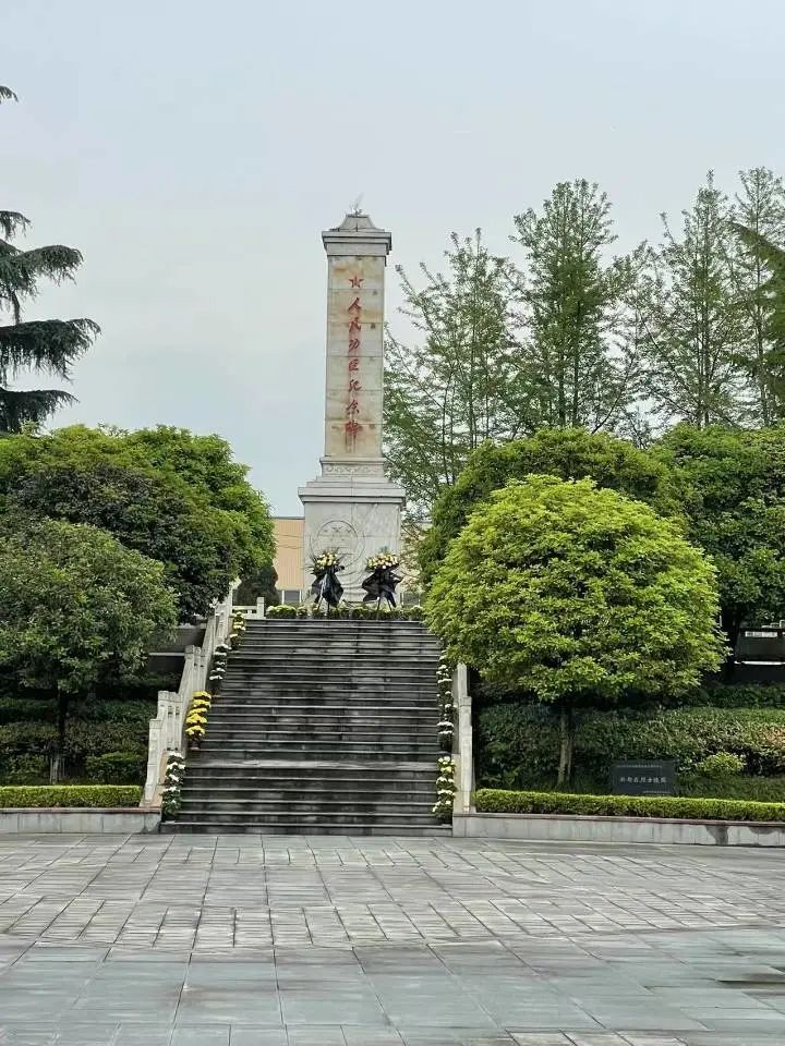 清明踏青，不忘来路