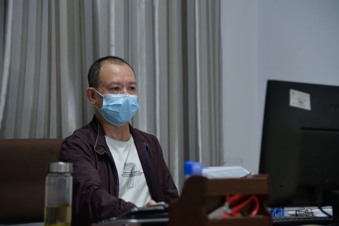 劳动的石大人——最美的守护者