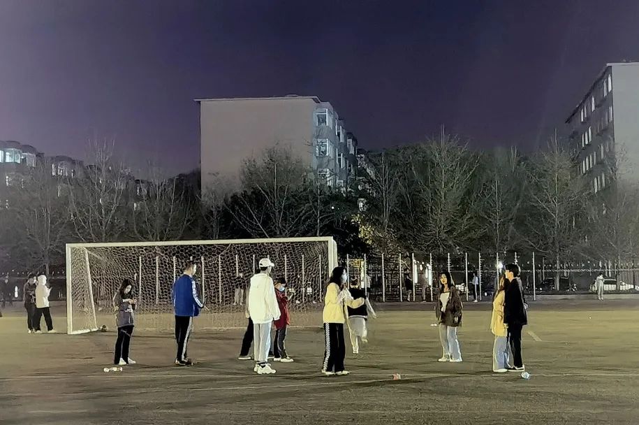 弯月，圆月，不负我与辽石化大共度的岁月