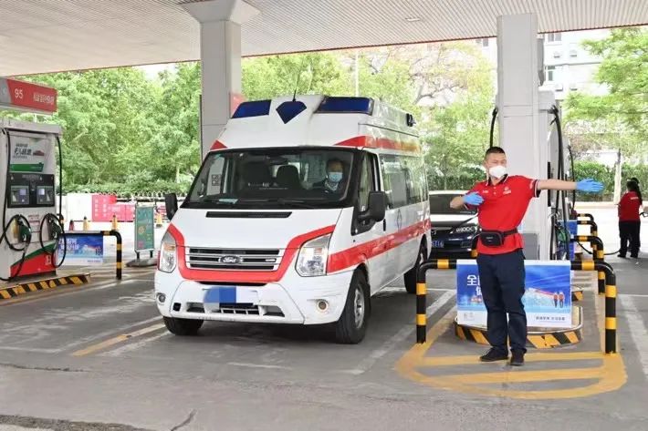 中国石化在北京500余座加油站24小时运营保供应