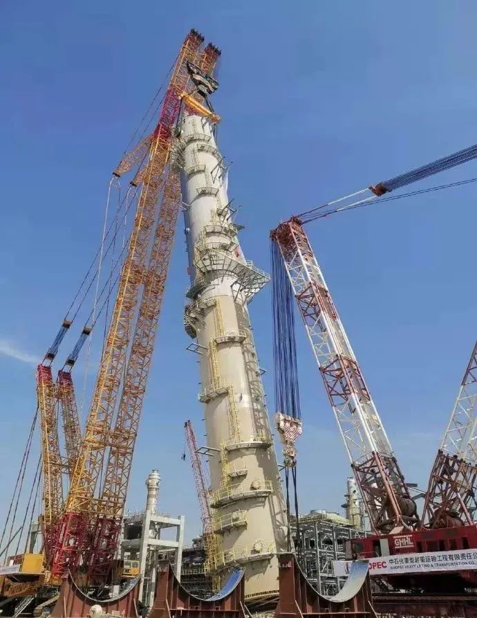 大场面！高约38层楼，重达1520吨，如何运输？
