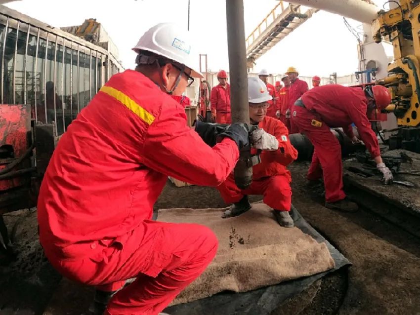超越“地下珠峰”！中国石油首口设计超9000米深井开钻