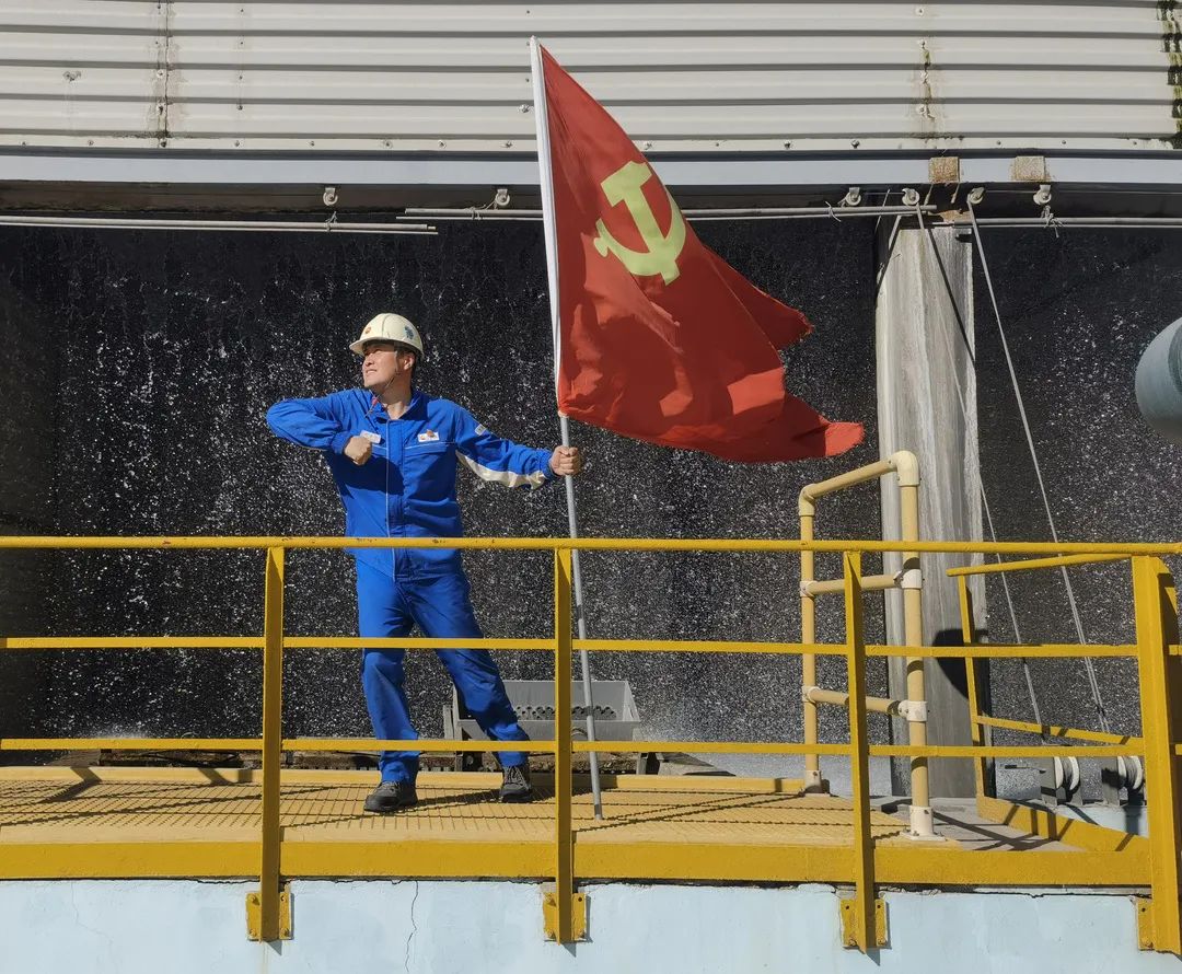 石油工人心向党