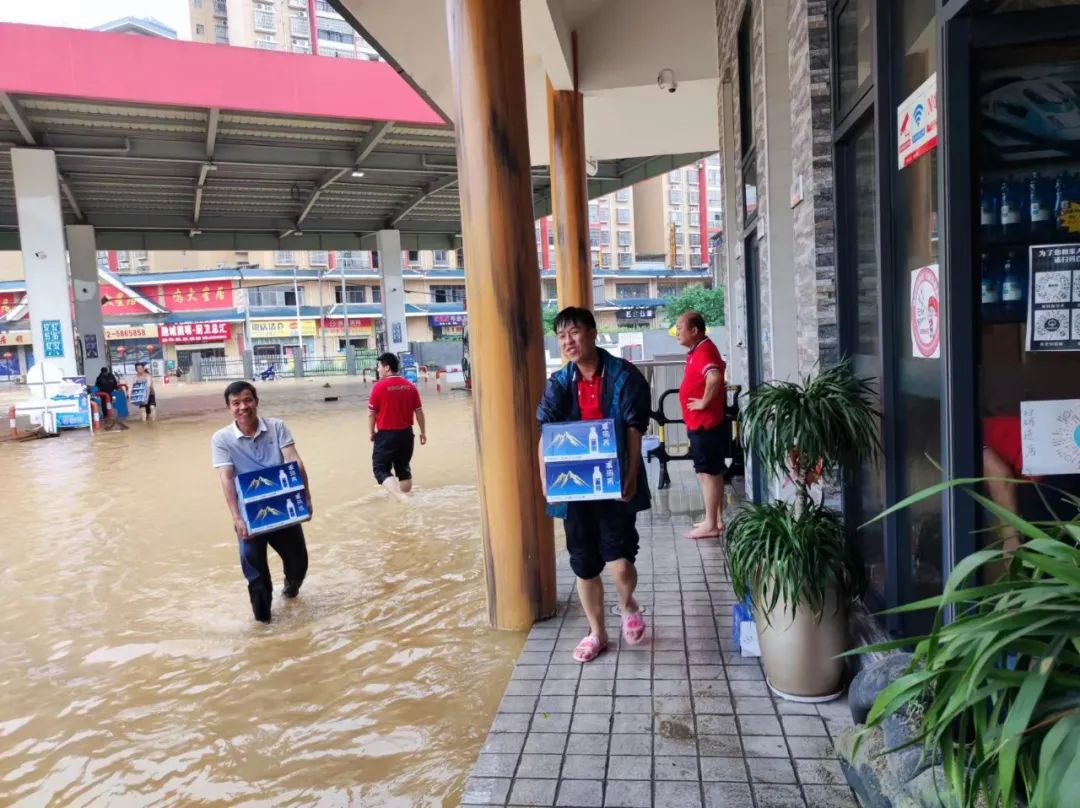 中国石化沿海各企业迎战台风“暹芭”