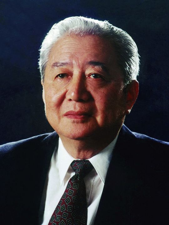 您好，我是中国石化，今天39岁了！