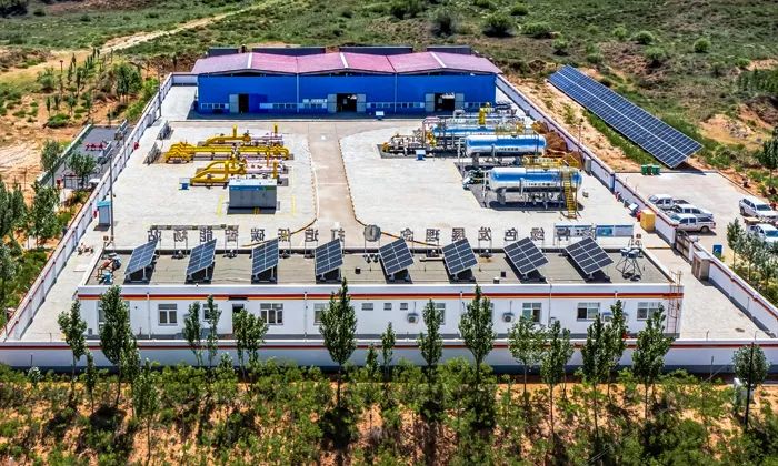 “新”速度！长庆油田光伏日发电量突破10万度！
