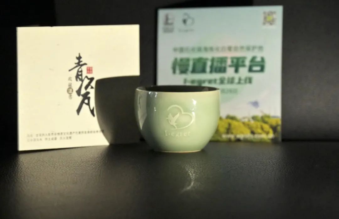 您好，我是中国石化，今天39岁了！