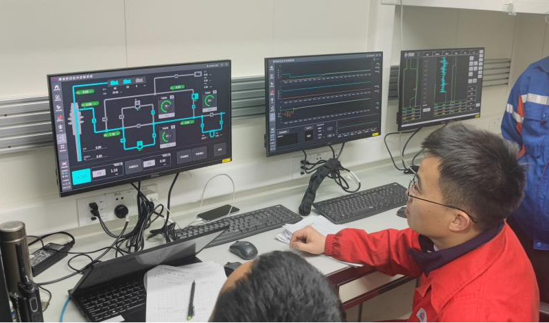 中国海油首套海上精准控压钻井控制中心试验成功！