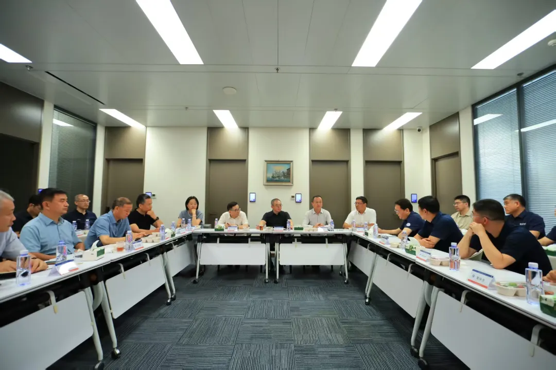 西安石油大学校领导密集走访北京石油企业！