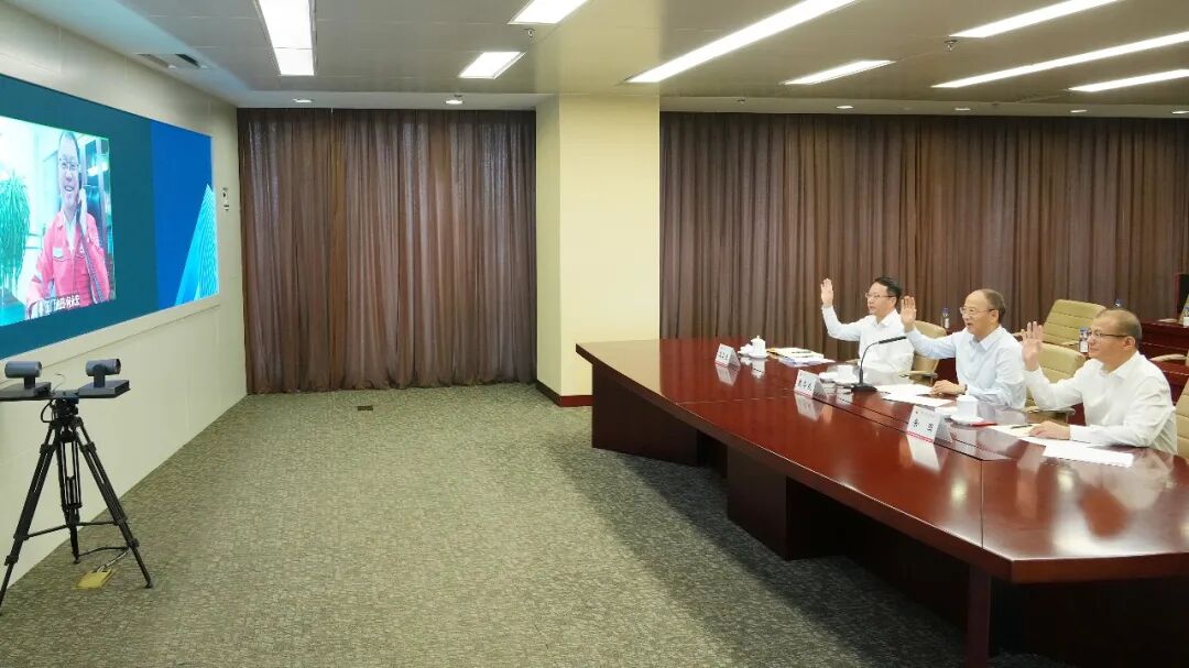 中国石油董事长戴厚良、中国石化董事长侯启军视频连线一线干部员工!